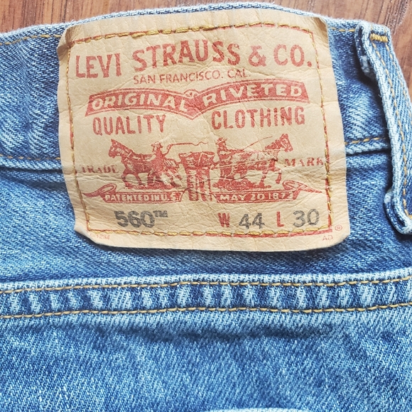 Levi's Other - Levis 560 Comfort Fit Mens Blue Light Wash